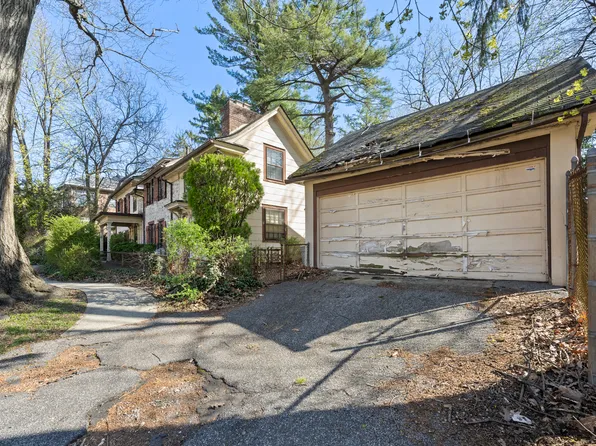 5122 Post Road image 8 of 11