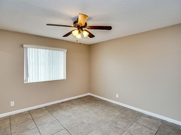 5th image of 614 E Via Elena St