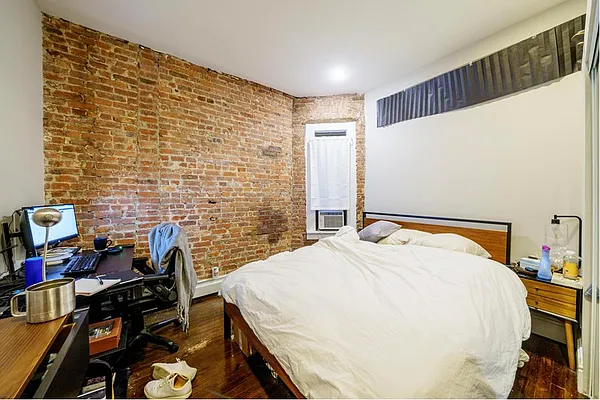 Rented by Douglas Elliman | media 25