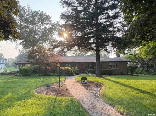 205 N Ida St, Lacon, IL 61540