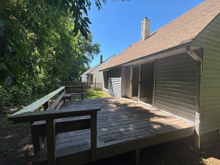 717 Jefferson Rd — Photo 5