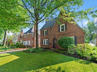 3725 Sutherland Rd, Shaker Heights, OH 44122