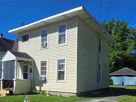 3rd image of 411 Elm St