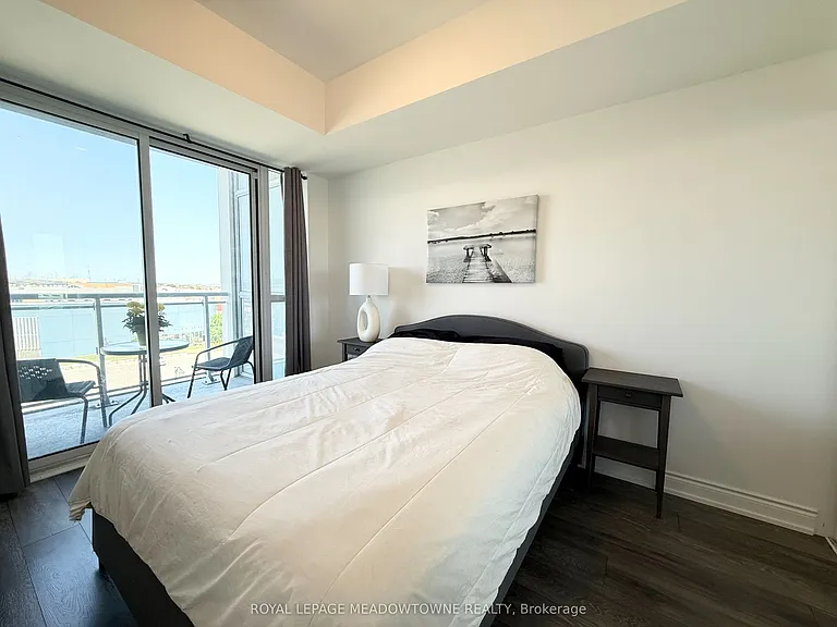 1050 Main St E #512 — Photo 13