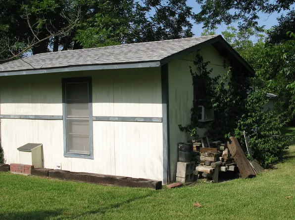 609 Lazy Acres Cir, Pottsboro, TX 75076