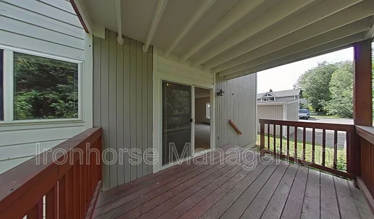 515 S 15th Ave #A — Photo 8