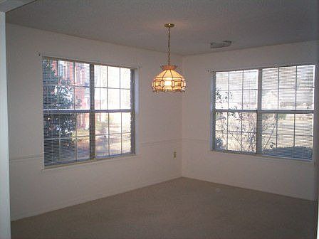 3rd image of 16 Woodland Dr