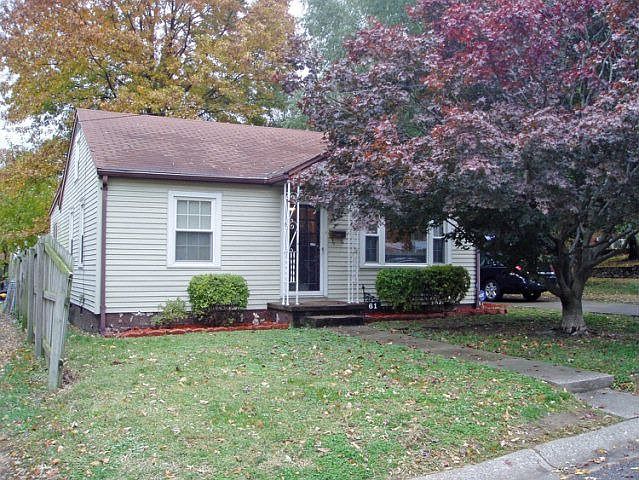 1st image of 61 Gilmour Ct