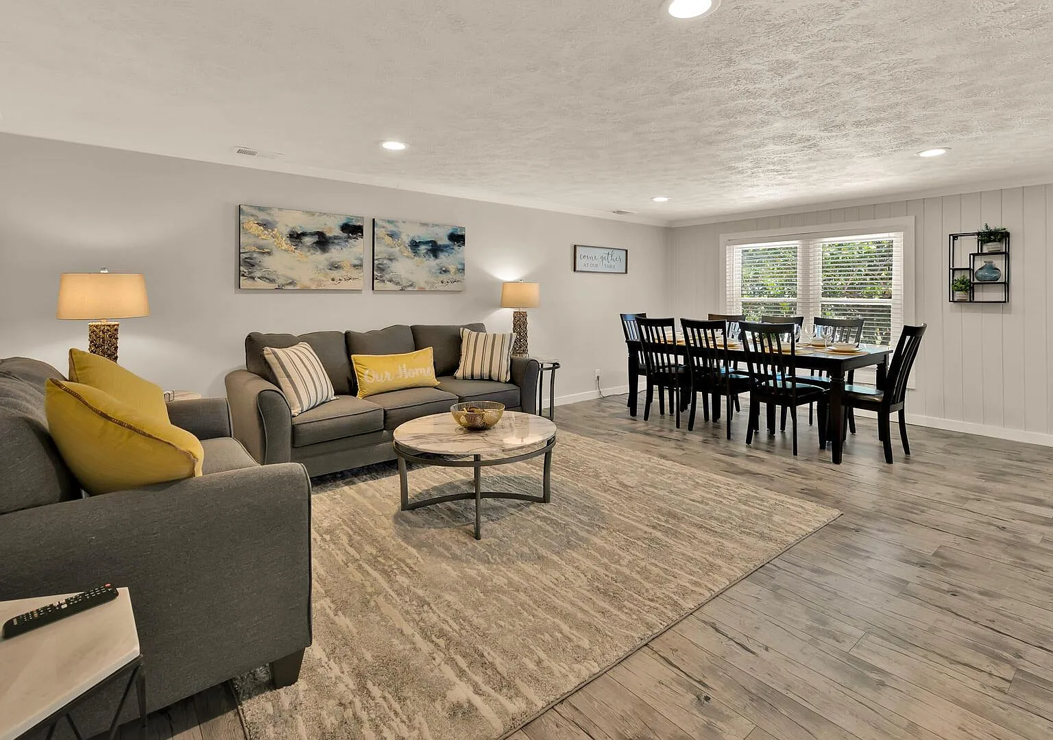 22615 Hilltop Ave — Photo 4