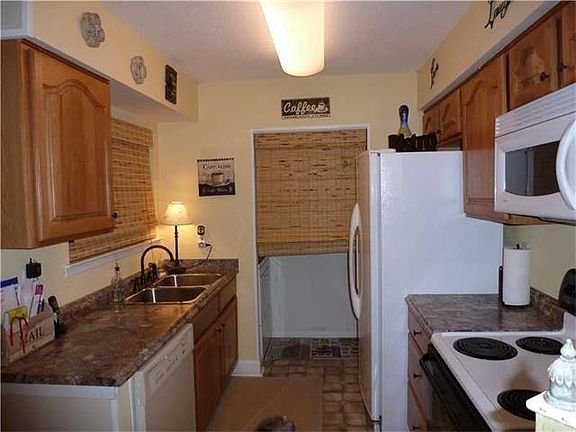 5th image of 3320 Timberlane Way