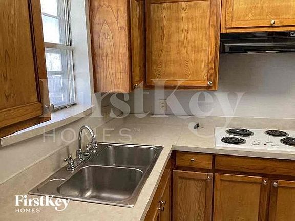 5th image of 6481 Whitehurst Dr