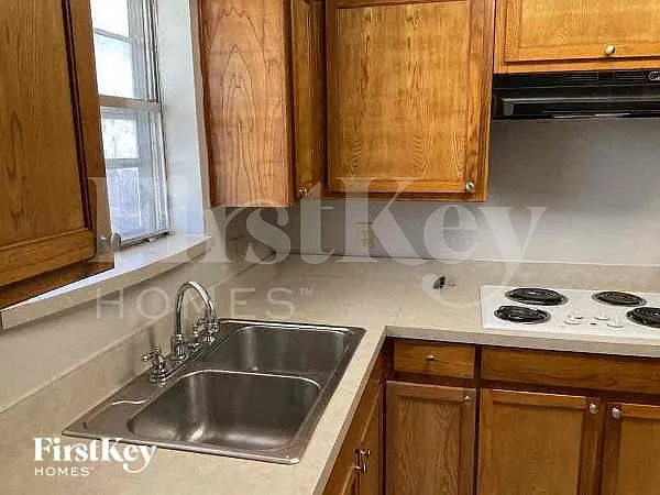 6481 Whitehurst Dr — Photo 5