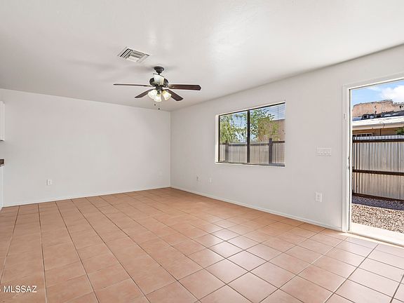 3rd image of 1107 W Sonora St