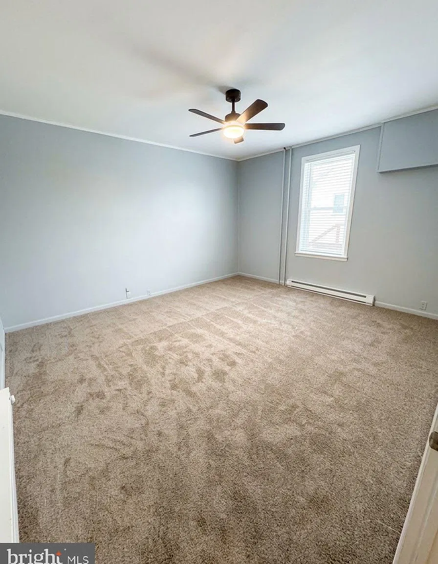 2 bed, 1.0 bath, 1200 sqft, $1,050 — Photo 4