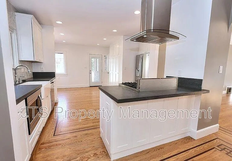 937 Sonoma Way — Photo 30
