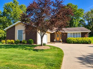 2043 Judy Dr, Cleveland, OH 44134