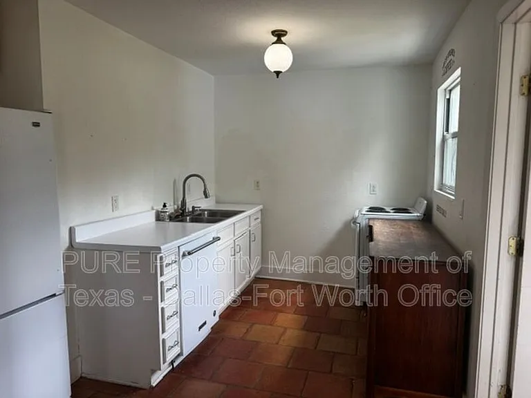 2021 Bluebonnet Dr — Photo 6