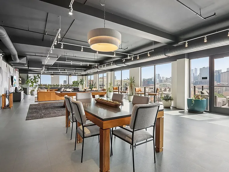 1222 W Jackson Blvd #206 — Photo 37