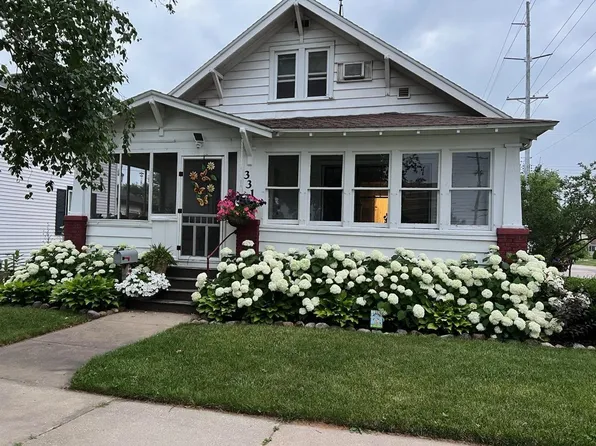 331 E Conant St, Portage, WI 53901