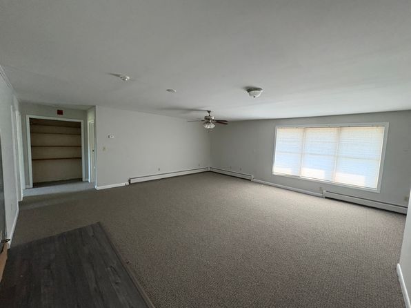 89 Kinney Dr