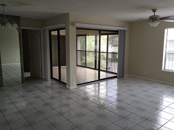 3rd image of 3461 Cocoplum Cir