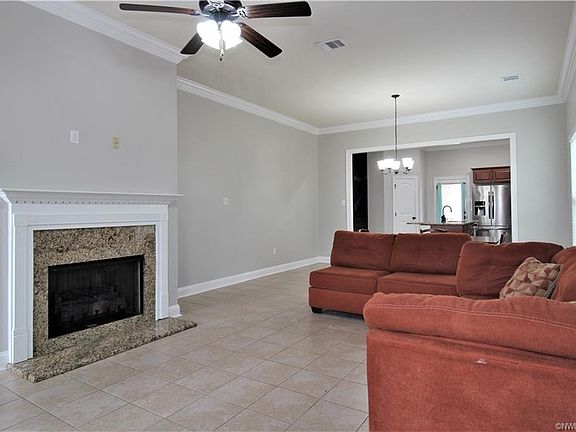 5th image of 984 Maize St