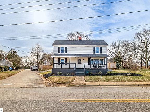 3rd image of 6 S Main St