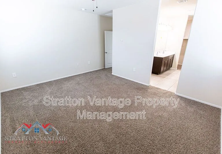 9385 E Orange Grove St — Photo 27