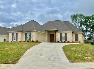 236 Baleigh Dr, Canton, MS 39046