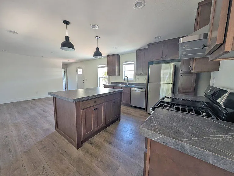 400 Sulphur Bank Dr #38 — Photo 3