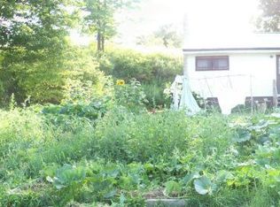 10631 McKinstry Rd, Delevan, NY 14042