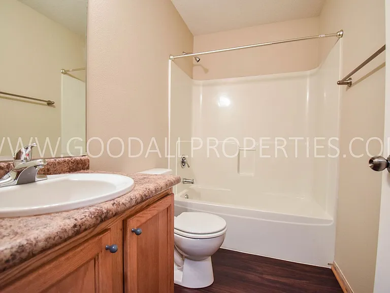 15211 Greenbelt Dr — Photo 7