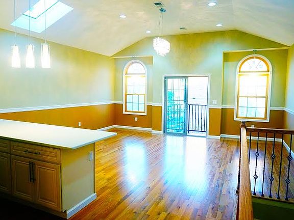 3rd image of 47 Giles Ave #2