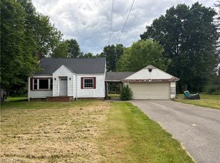 4224 Stark Dr, Austintown, OH 44515