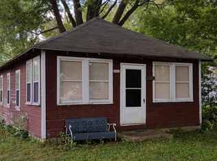 4963 Lakeview Ave, Hubertus, WI 53033