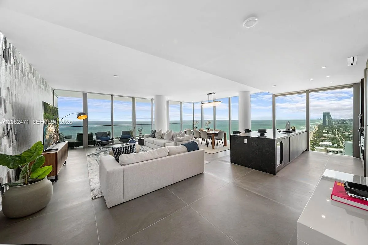 2000 Ocean Condo — Photo 3