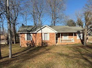 107 Red Oak Cir, Dickson, TN 37055