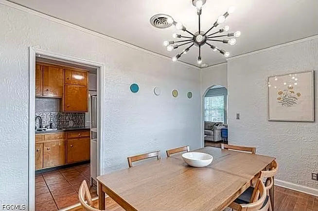 4819 Attleboro St — Photo 2