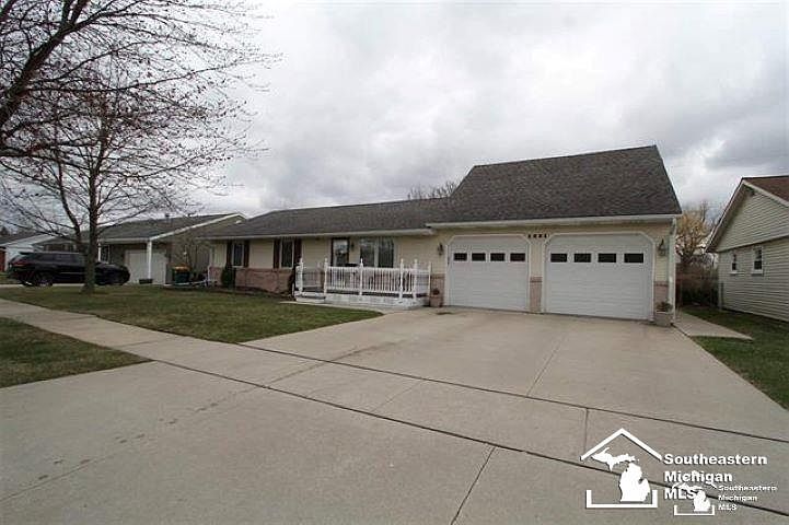 1st image of 1221 John L Dr