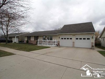 1221 John L Dr, Monroe, MI, 48162