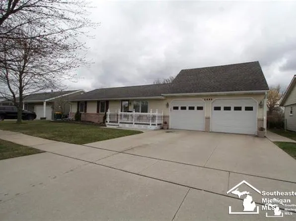 1221 John L Dr, Monroe, MI 48162