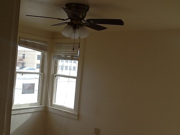 4th image of 1221 Hickory St #A