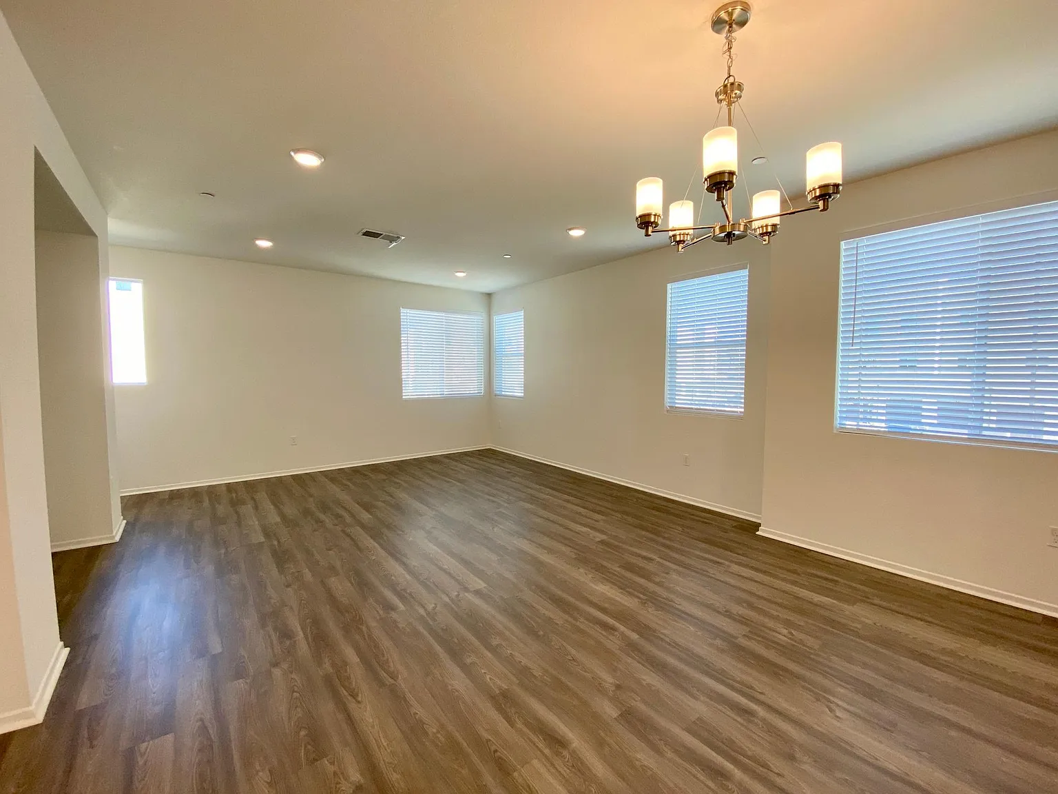 5507 Sandcliff Ln — Photo 4
