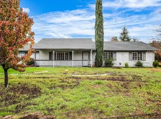 2886 Berkesey Ln, Valley Springs, CA 95252