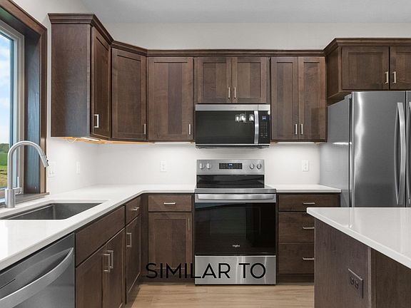 4th image of 601 Mill Pond Rd #1