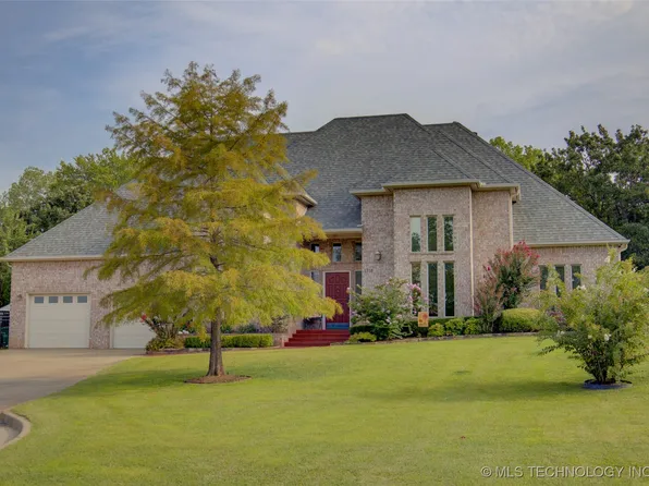 1310 N Northridge Ct, Sand Springs, OK 74063