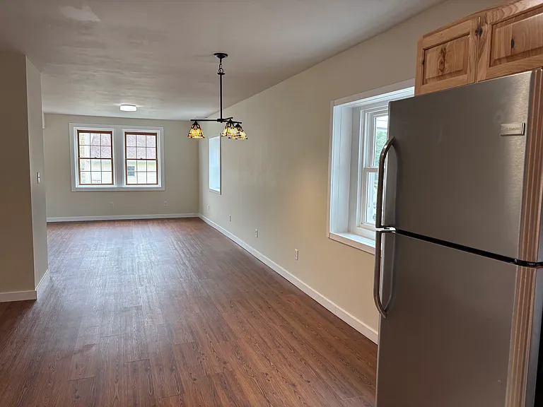 7614 Maple St — Photo 9