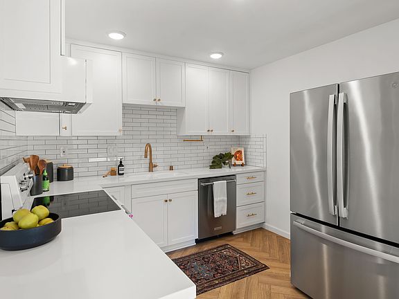 4th image of 345 Wisconsin Ave Unit 306