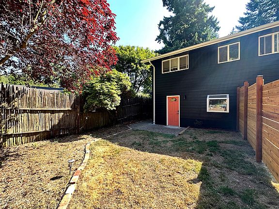 2nd image of 844 SW 132nd St