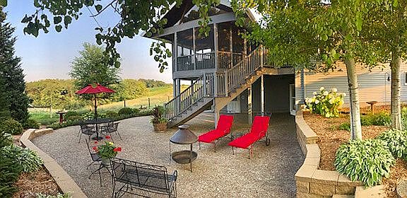Expansive patio-screen porch